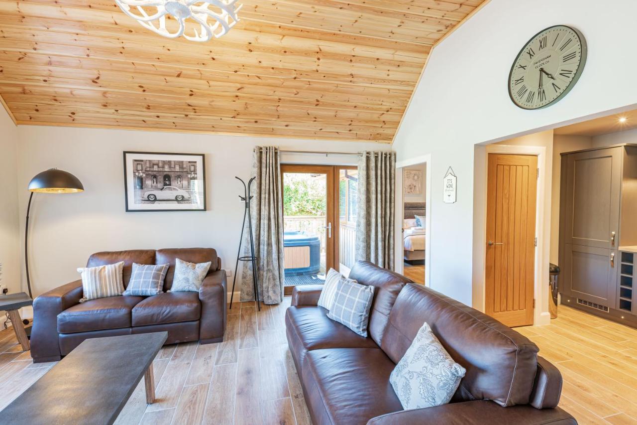 Osprey Lodge 1 With Hot Tub Newton Stewart Exterior foto