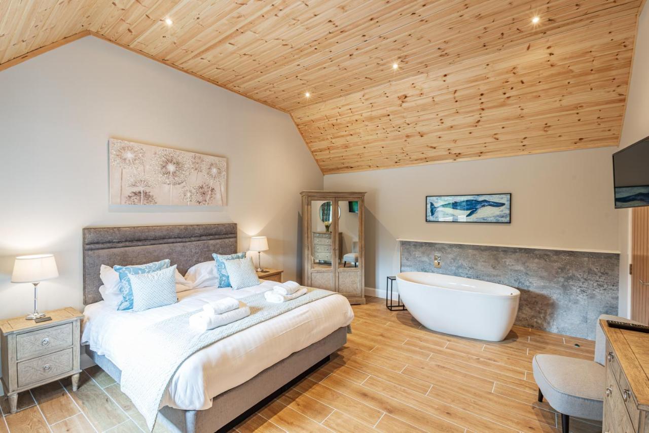 Osprey Lodge 1 With Hot Tub Newton Stewart Exterior foto